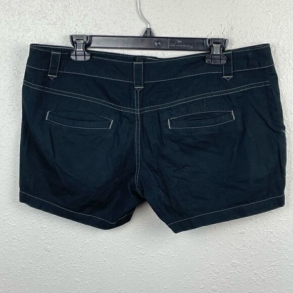 Pre-Owed No Boundaries Womens Black Shorts Size 13 - Picture 4 of 6